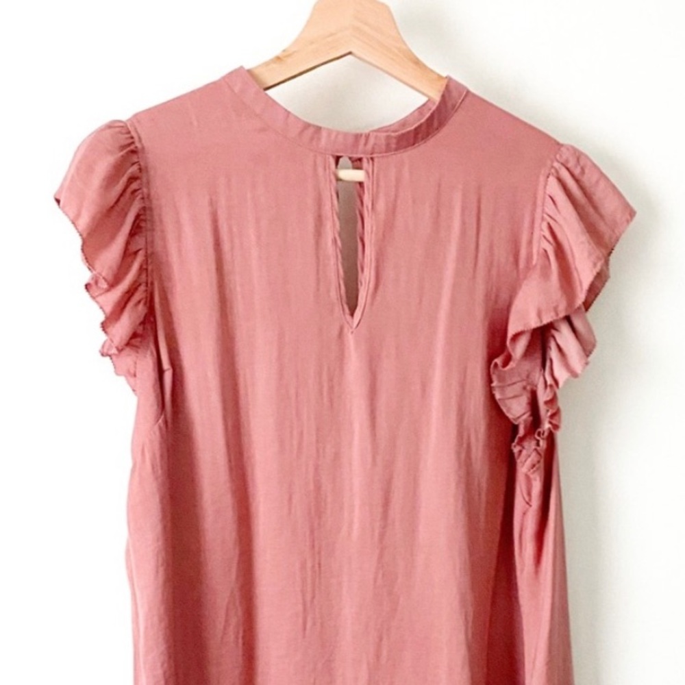 Mossimo pink ruffle sleeve blouse. Beautiful condition!
